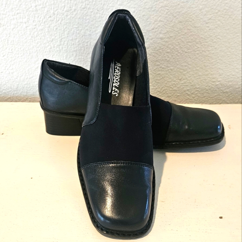 Worn Once!- AEROSOLES - Navy Blue Comfort Heels - Size 7.5